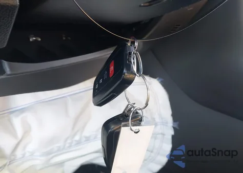 2025 Toyota Rav4 Xle Premium from USA, damaged, VIN 2T3A1RFV4SW531435